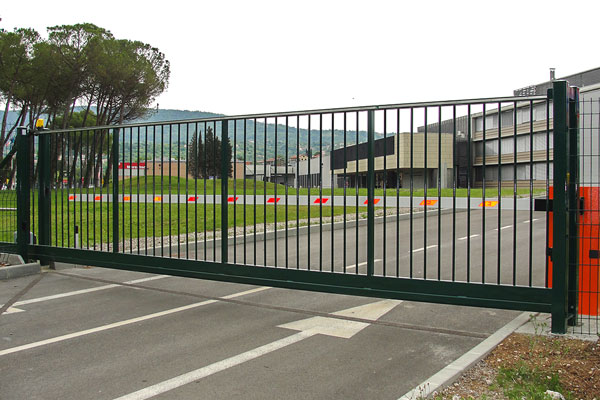 Vrata in zapornice Eprim
